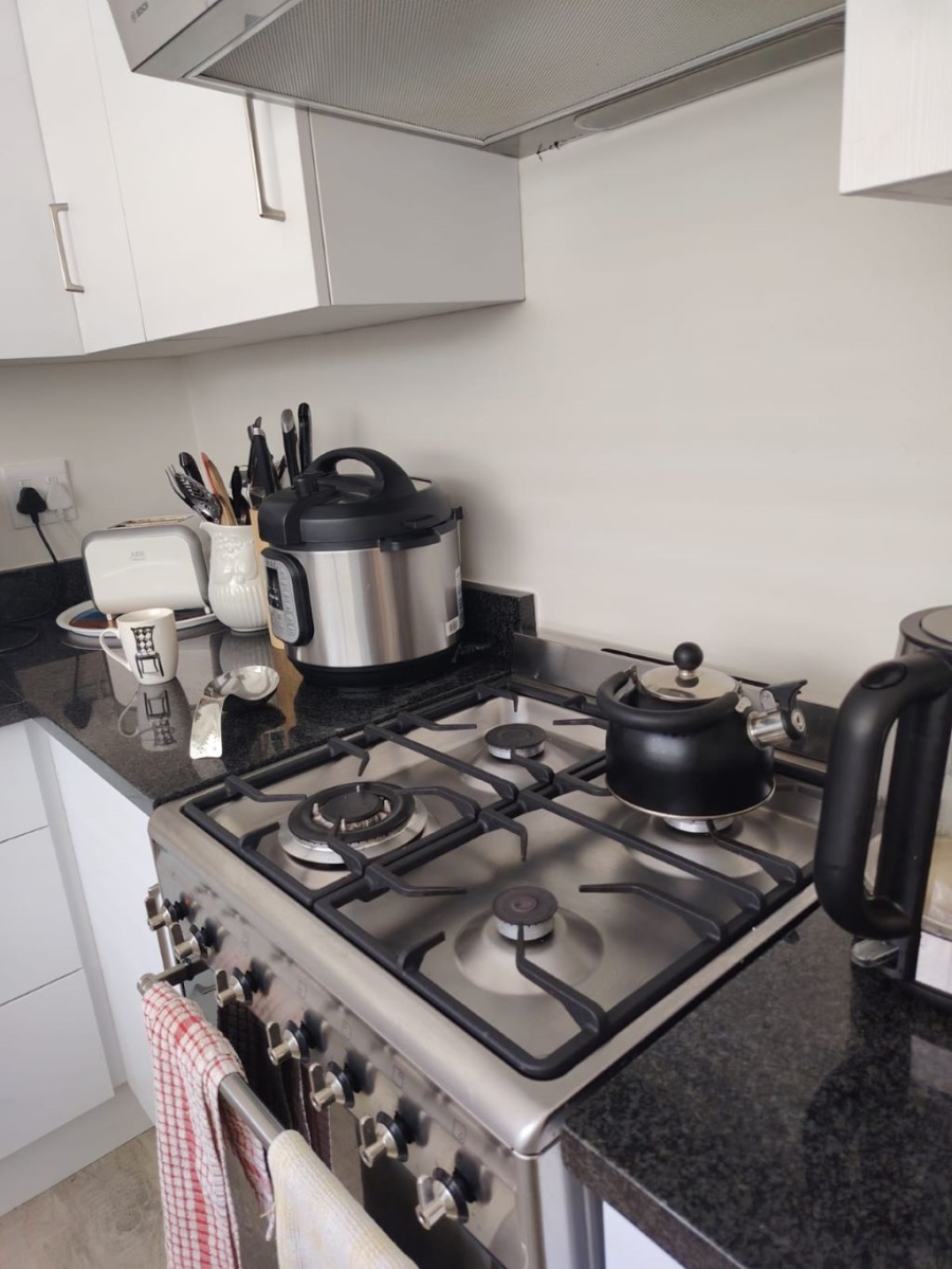 1 Bedroom Property for Sale in Van Ryneveld Western Cape